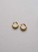 Load image into Gallery viewer, ISLA Hoop Earrings
