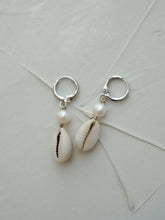 Load image into Gallery viewer, Silver Mini Hoops OCEAN DREAM
